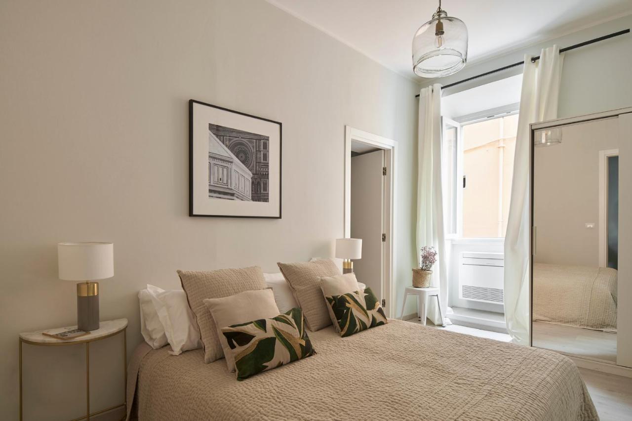 3 Master Bedrooms With Balcony On The River With Views ฟลอเรนซ์ ภายนอก รูปภาพ